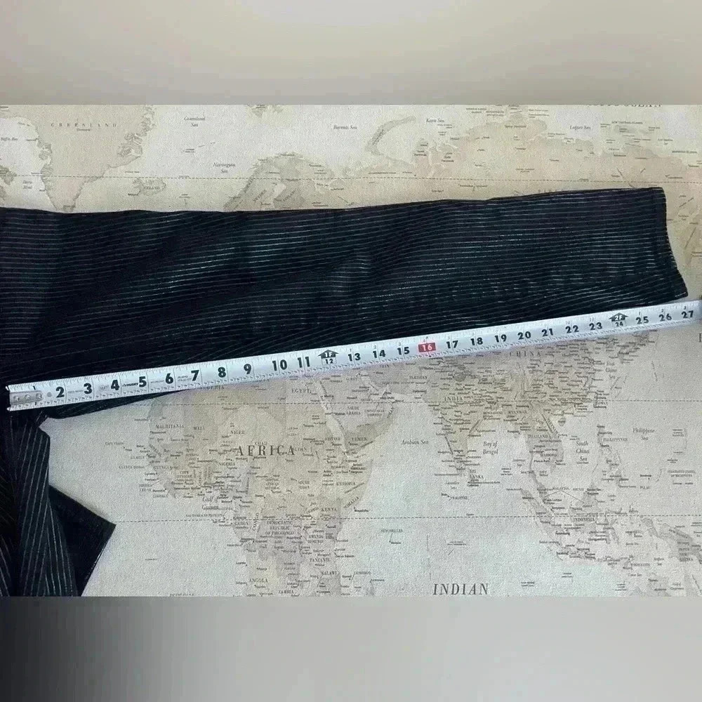 Paige Black Textured Stripe Mid Rise Crop 27” Inseam Skinny Jeans Size 28 - Picture 7 of 10